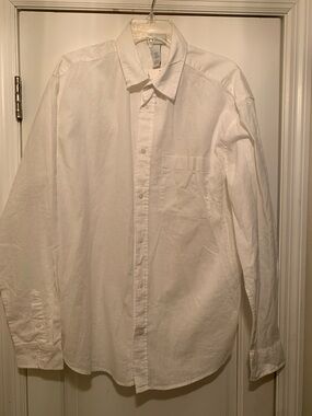 NWT H&M Classic Men's White Button-Up Shirt